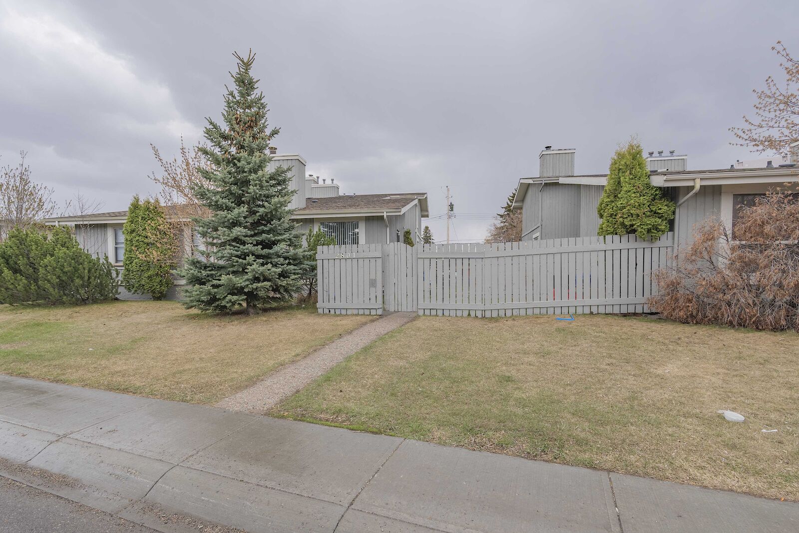 Calgary 2 bedrooms Townhouse for rent. Property photo: 138090-1