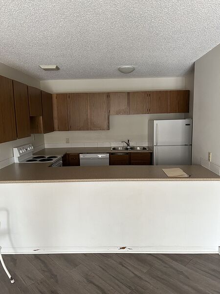 Calgary 1 bedroom Apartment for rent. Property photo: 139121-3