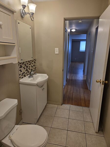 Calgary 1 bedroom Apartment for rent. Property photo: 139206-3