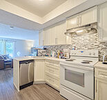 Unfunished one bedroom condo