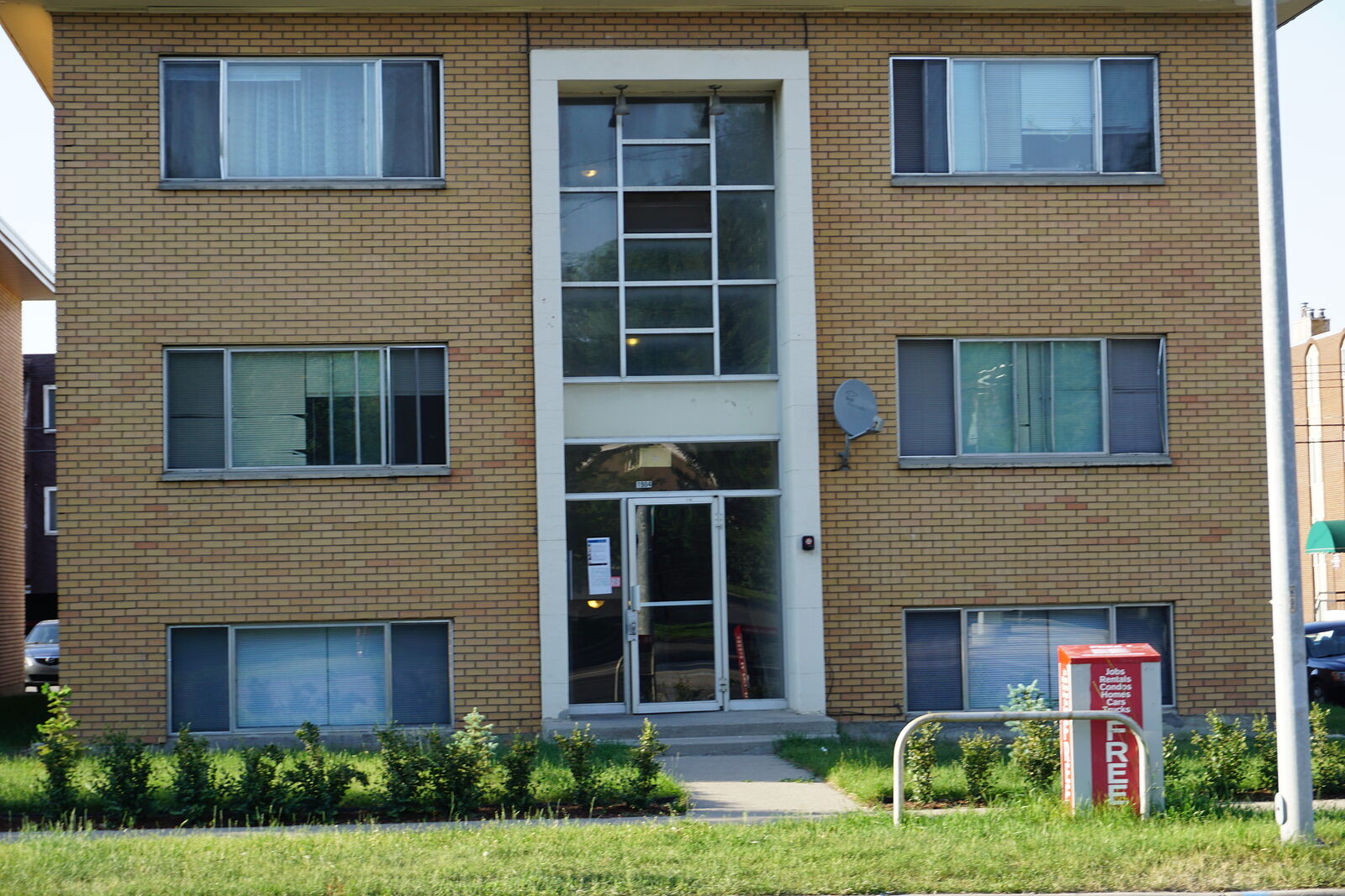 Calgary 1 bedroom Apartment for rent. Property photo: 140623-1