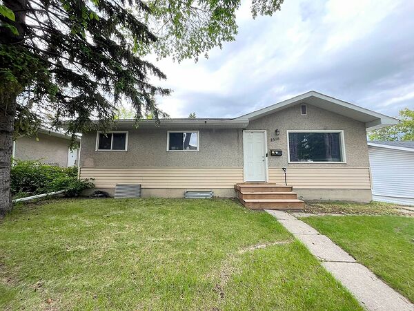 Calgary 3 bedrooms House for rent. Property photo: 141094-2