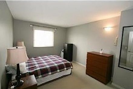 Calgary 3 + Den bedrooms Condo Unit for rent. Property photo: 141097-3