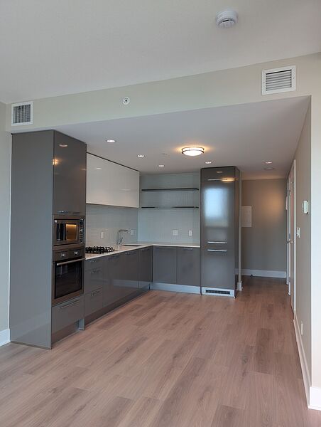 Calgary 1 bedroom Condo Unit for rent. Property photo: 144910-2