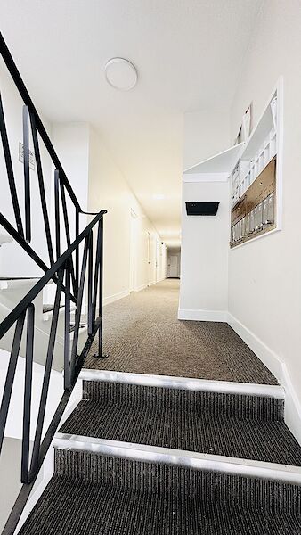 Calgary bachelor bedrooms Apartment for rent. Property photo: 147147-3