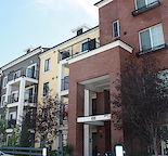 BEAUTIFUL *TOP FLOOR*  2 BED/ 2 BATH