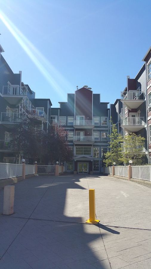 Calgary 1 bedroom Condo Unit for rent. Property photo: 150926-1