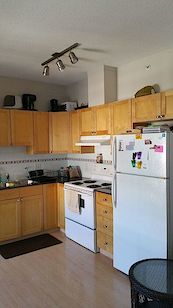 Calgary 1 bedroom Condo Unit for rent. Property photo: 150926-2