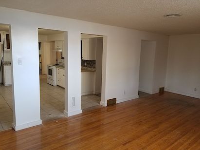 Calgary 2 + Den bedrooms Basement for rent. Property photo: 15834-3