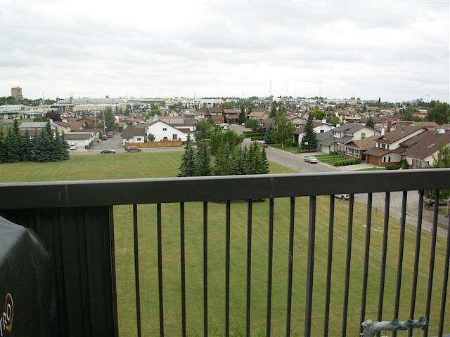 Calgary 1 bedroom Apartment for rent. Property photo: 15883-1