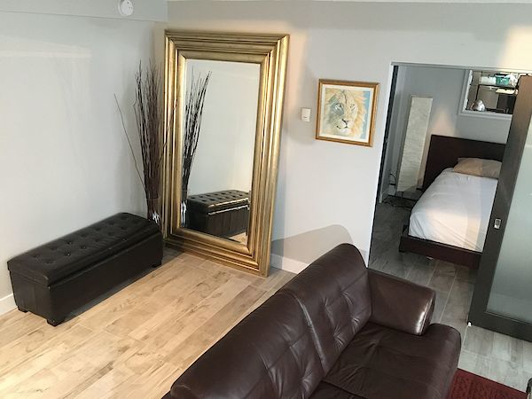 Calgary 2 bedrooms Condo Unit for rent. Property photo: 18403-3