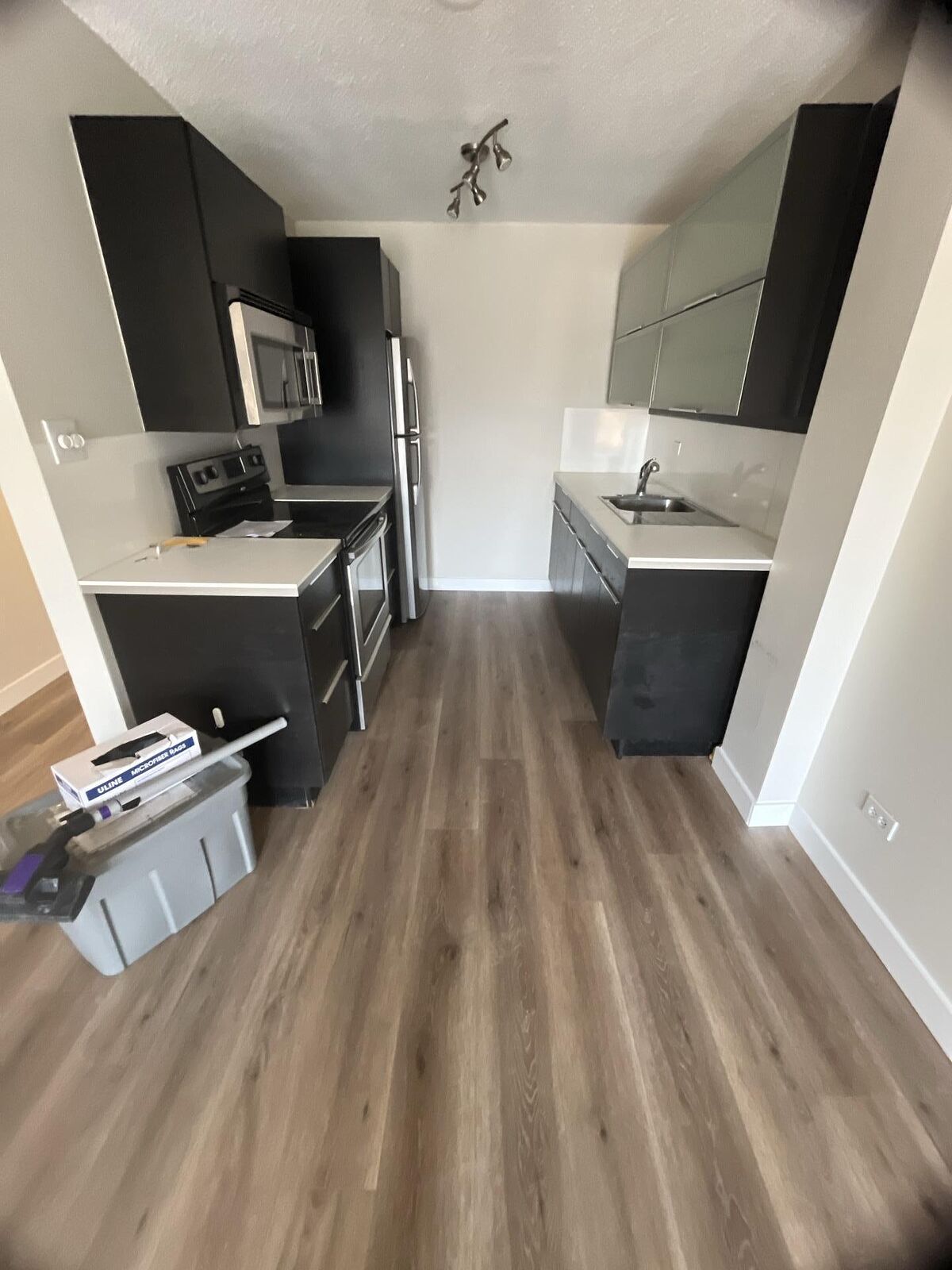 Calgary 1 bedroom Condo Unit for rent. Property photo: 19086-1