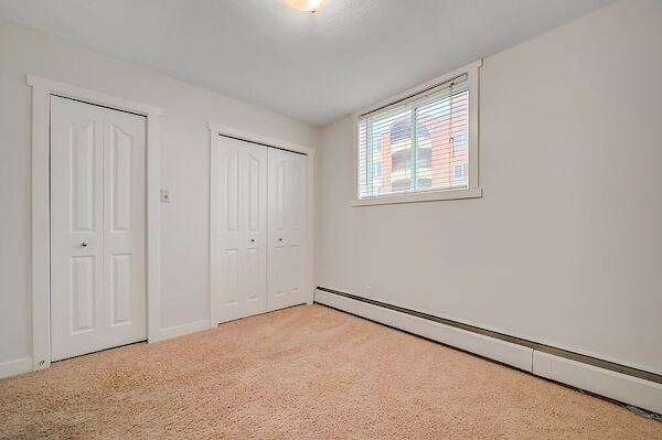 Calgary 2 bedrooms Condo Unit for rent. Property photo: 19136-3