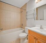 Cozy 2 Bedroon Condo