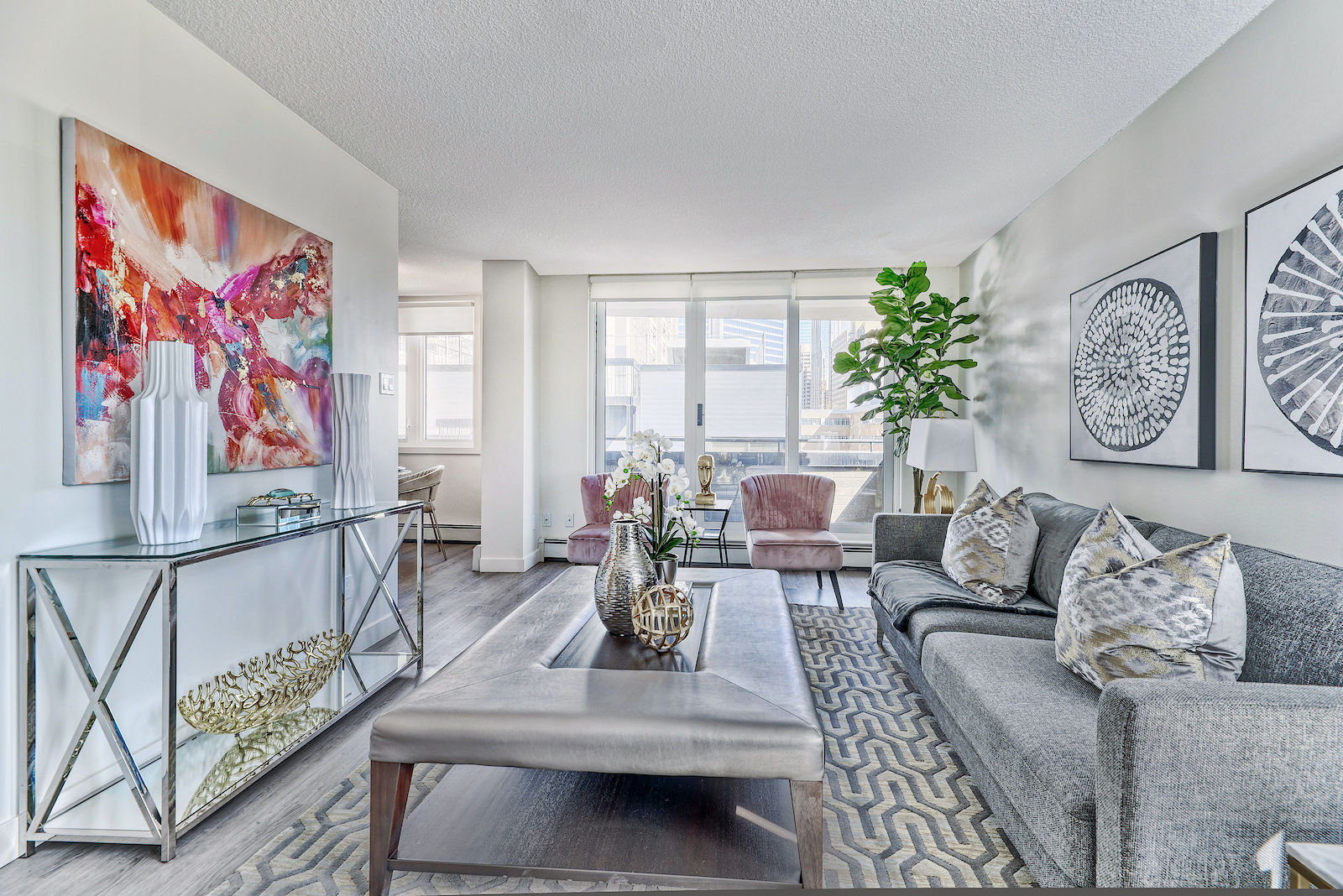 Calgary 1 bedrooms Apartment for rent. Property photo: 19660-1
