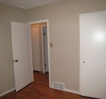 ROSSCARROCK 3 BDRM UPPER - Utilities included