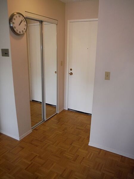 Calgary 1 bedroom Apartment for rent. Property photo: 20915-2