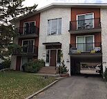 Awesome Location in Bankview: 1 BR with hardwood floors