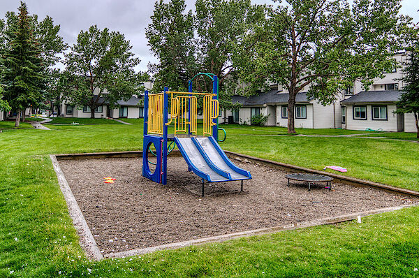 Calgary 3 bedrooms Apartment for rent. Property photo: 21358-3