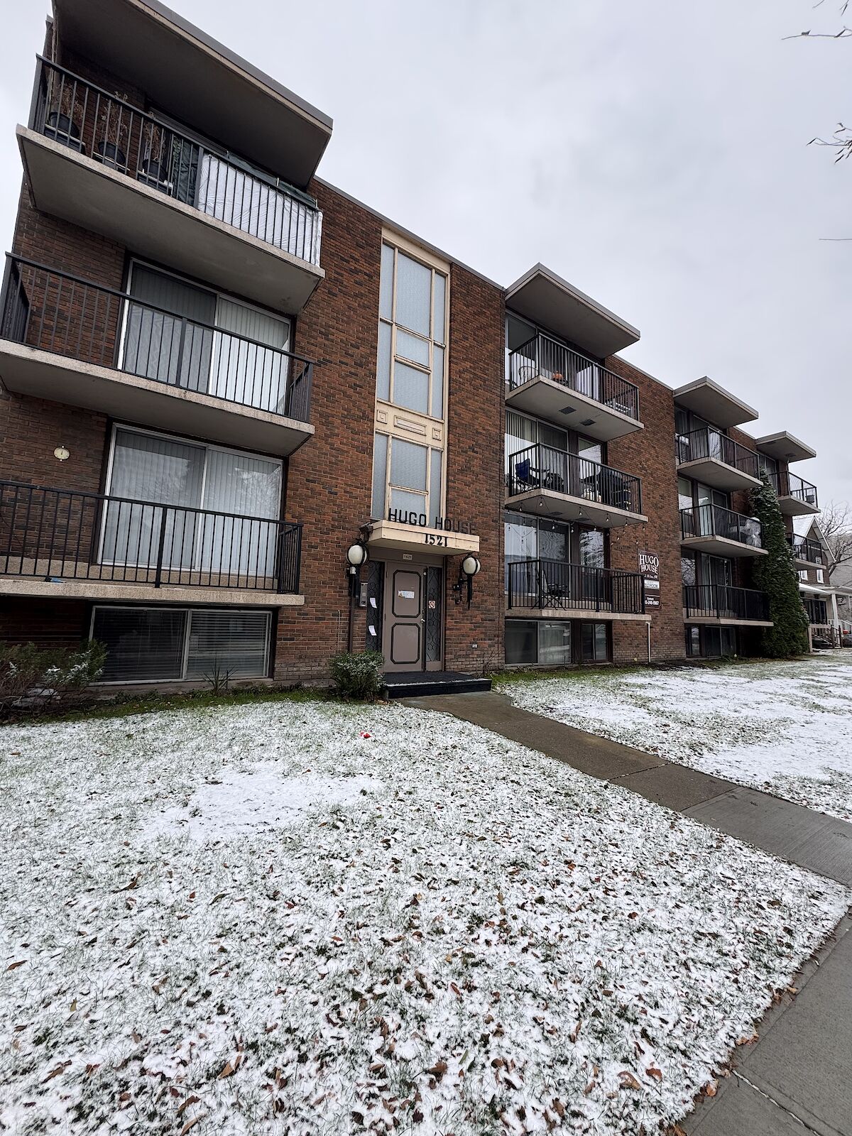 Calgary 1 bedrooms Apartment for rent. Property photo: 21930-1
