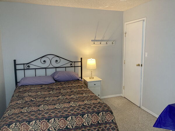 Calgary 1 bedroom Room For Rent for rent. Property photo: 24145-3