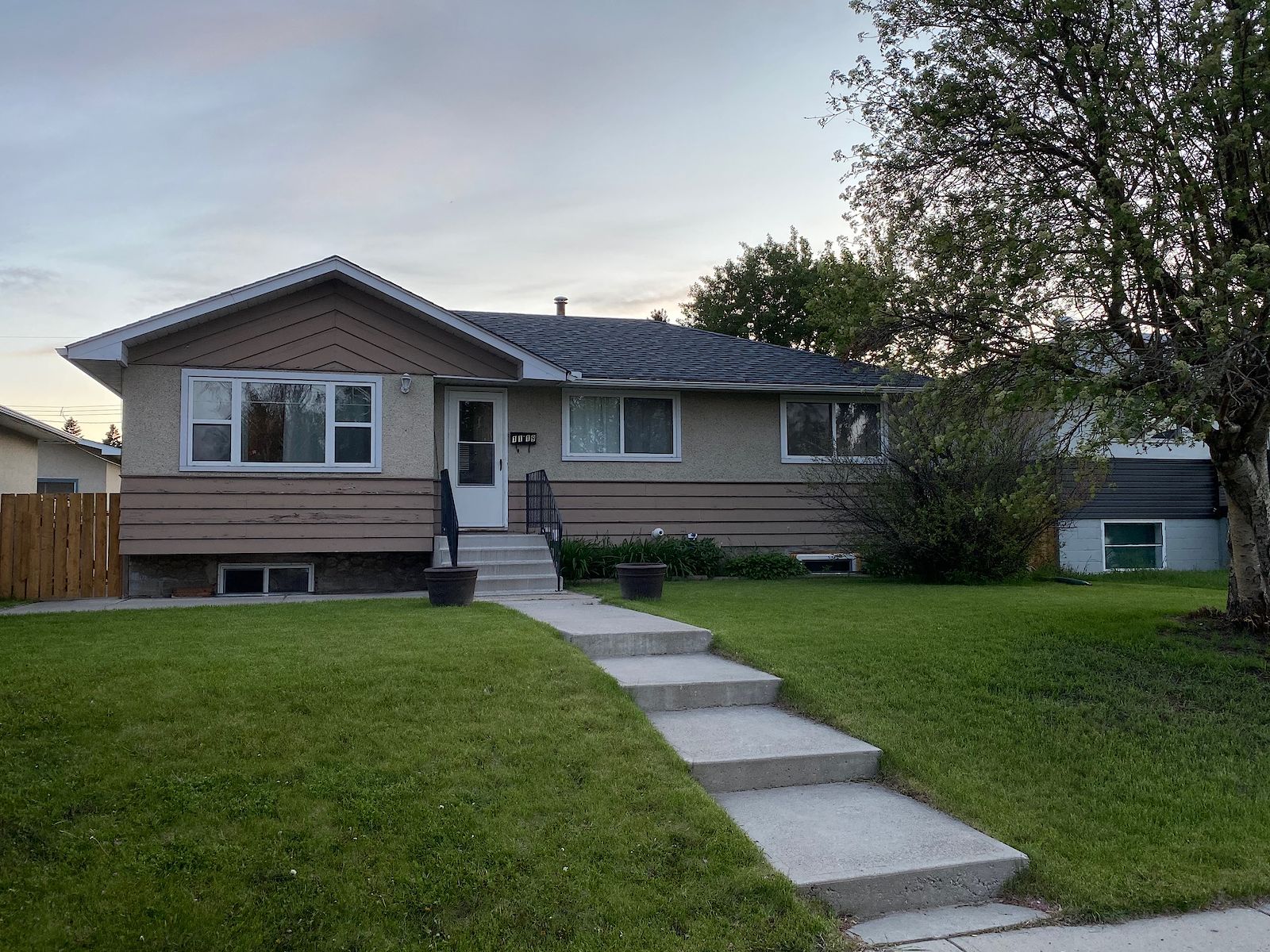 Calgary 2 bedrooms Basement for rent. Property photo: 24694-1