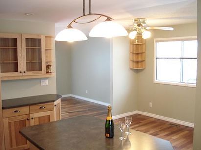 Sherwood Park 3 bedrooms Main Floor for rent. Property photo: 266339-2