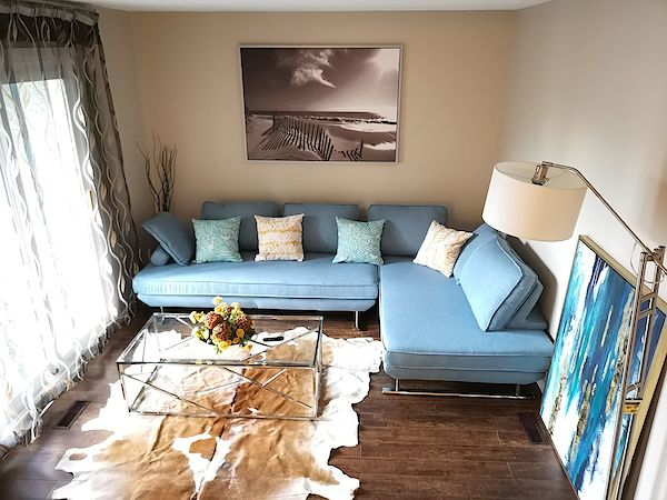 Blue Quill 3 Bedroom Townhouse close to Century Park LRT