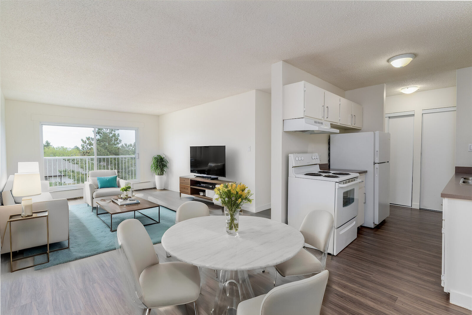 Edmonton 2 bedrooms Apartment for rent. Property photo: 288675-1
