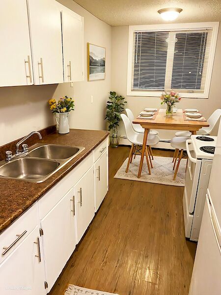 Fort McMurray bachelor bedrooms Apartment for rent. Property photo: 288865-2