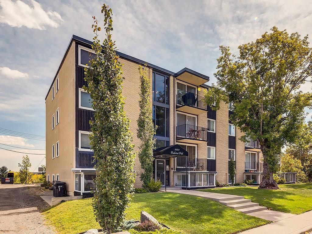 Calgary 2 bedrooms Condo Unit for rent. Property photo: 290103-1