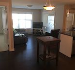 2 Bed 2 Bath Corner Unit Condo near Lake and Shopping