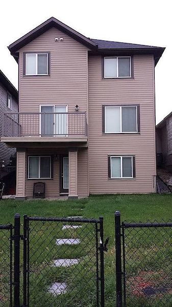 Calgary 1 + Den bedrooms Basement for rent. Property photo: 291152-2