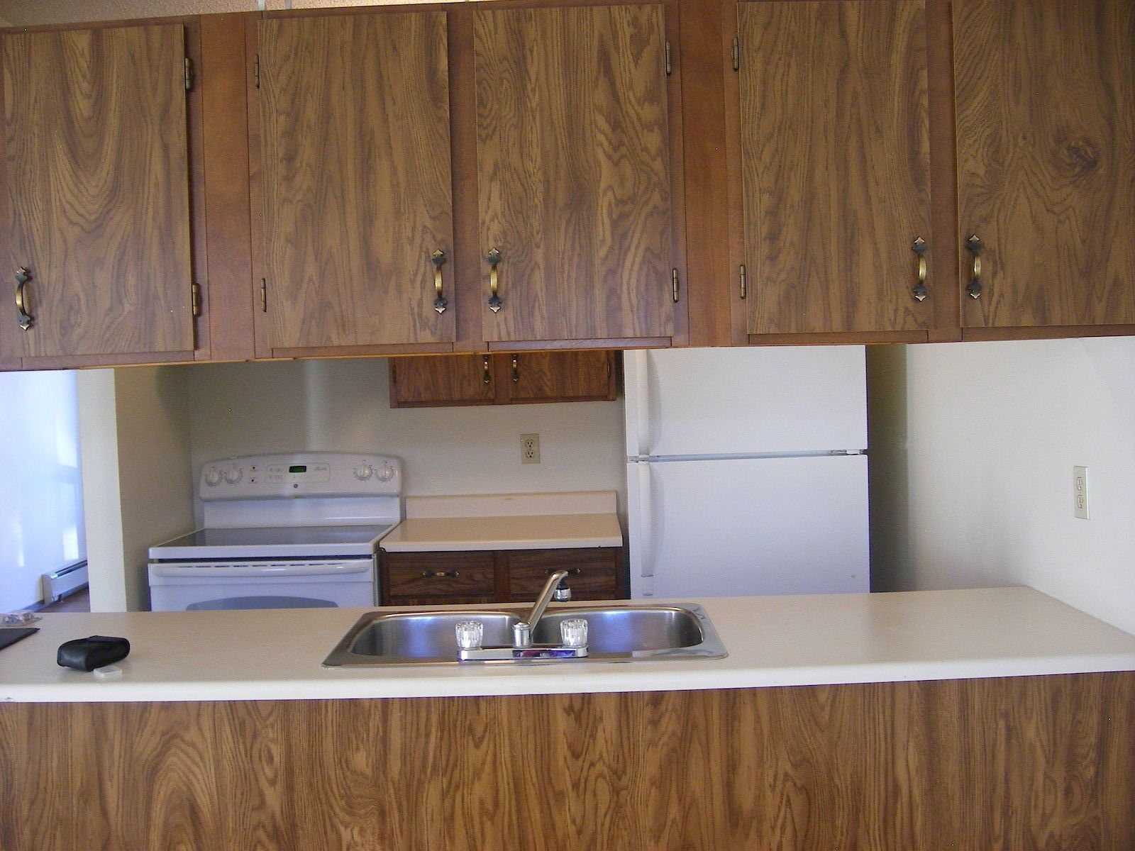Calgary 2 bedrooms Townhouse for rent. Property photo: 291400-1