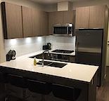 FULLY FURNISHED  Executive 1 Bedroom + Den 2 Bathroom Condo in  VEN - Sunnyside