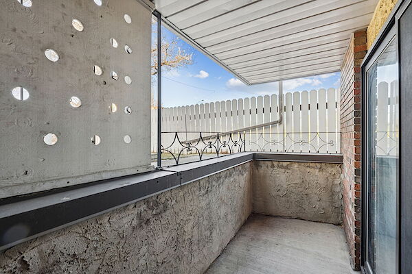Calgary 1 bedroom Apartment for rent. Property photo: 292925-3