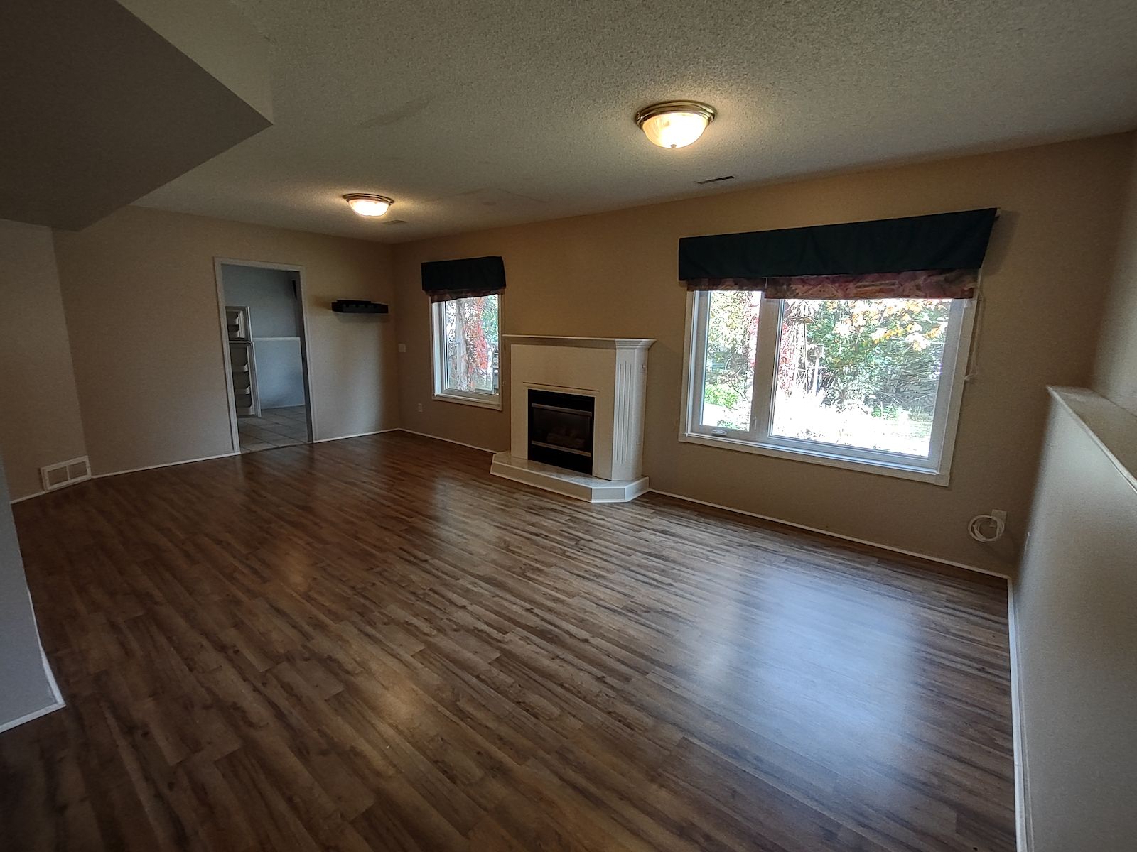 Calgary 1 bedroom Basement for rent. Property photo: 295369-1