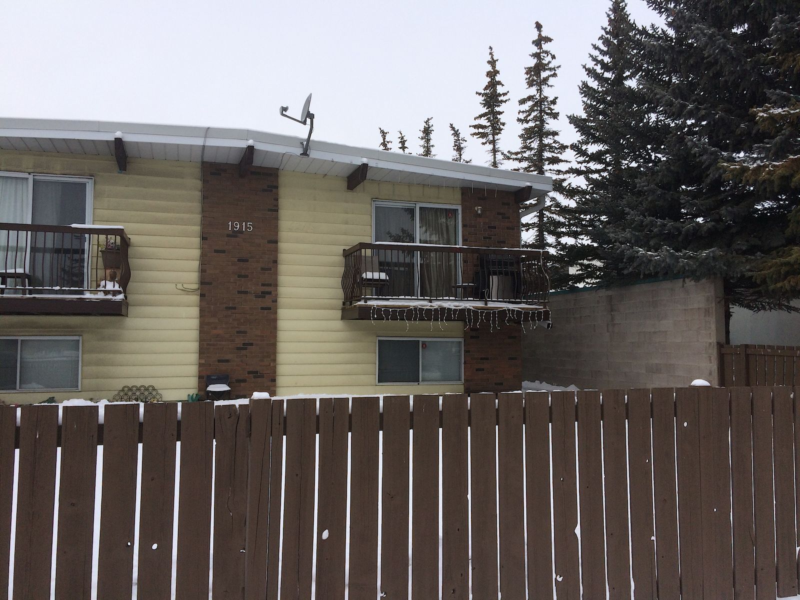 Calgary 2 bedrooms Townhouse for rent. Property photo: 298270-1