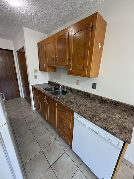 Calgary 1 bedroom Apartment for rent. Property photo: 299336-2