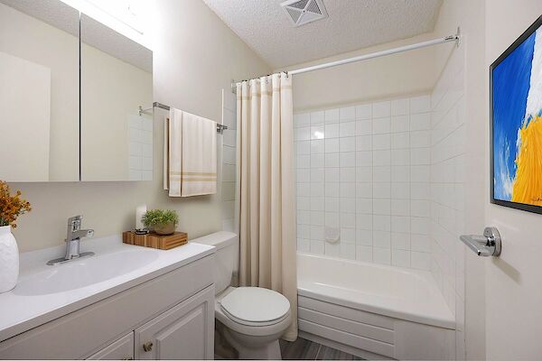 Fort McMurray 2 bedrooms Apartment for rent. Property photo: 301358-3