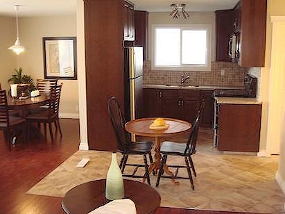 Calgary 3 bedrooms Main Floor for rent. Property photo: 302099-3