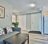 cozy 1 bedroom + 1 den downtown Westend apartment
