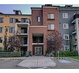 2bdrs, 2 bths, ug parking, AC + PETS WELCOME!