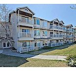 End Unit Sunny 2 Bedroom + Den w/ Heated Underground Parking Available  Sep 1st