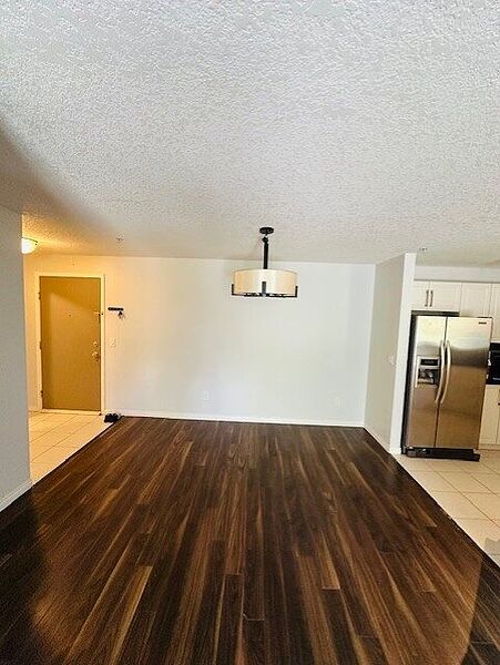Calgary 2 bedrooms Apartment for rent. Property photo: 302883-2