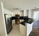 Modernized Condo in Citadel: 2-Bedrooms,2-bathrooms,heated parking