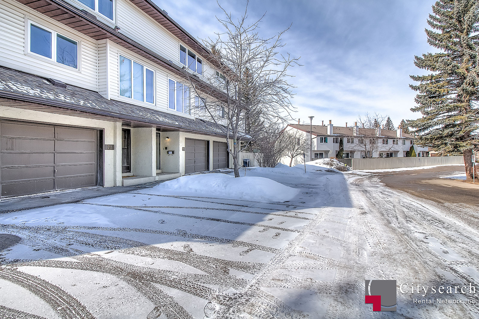 Calgary 2 + Den bedrooms Townhouse for rent. Property photo: 303208-1