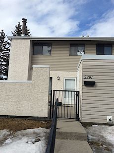 Calgary 3 bedrooms Townhouse for rent. Property photo: 303519-2