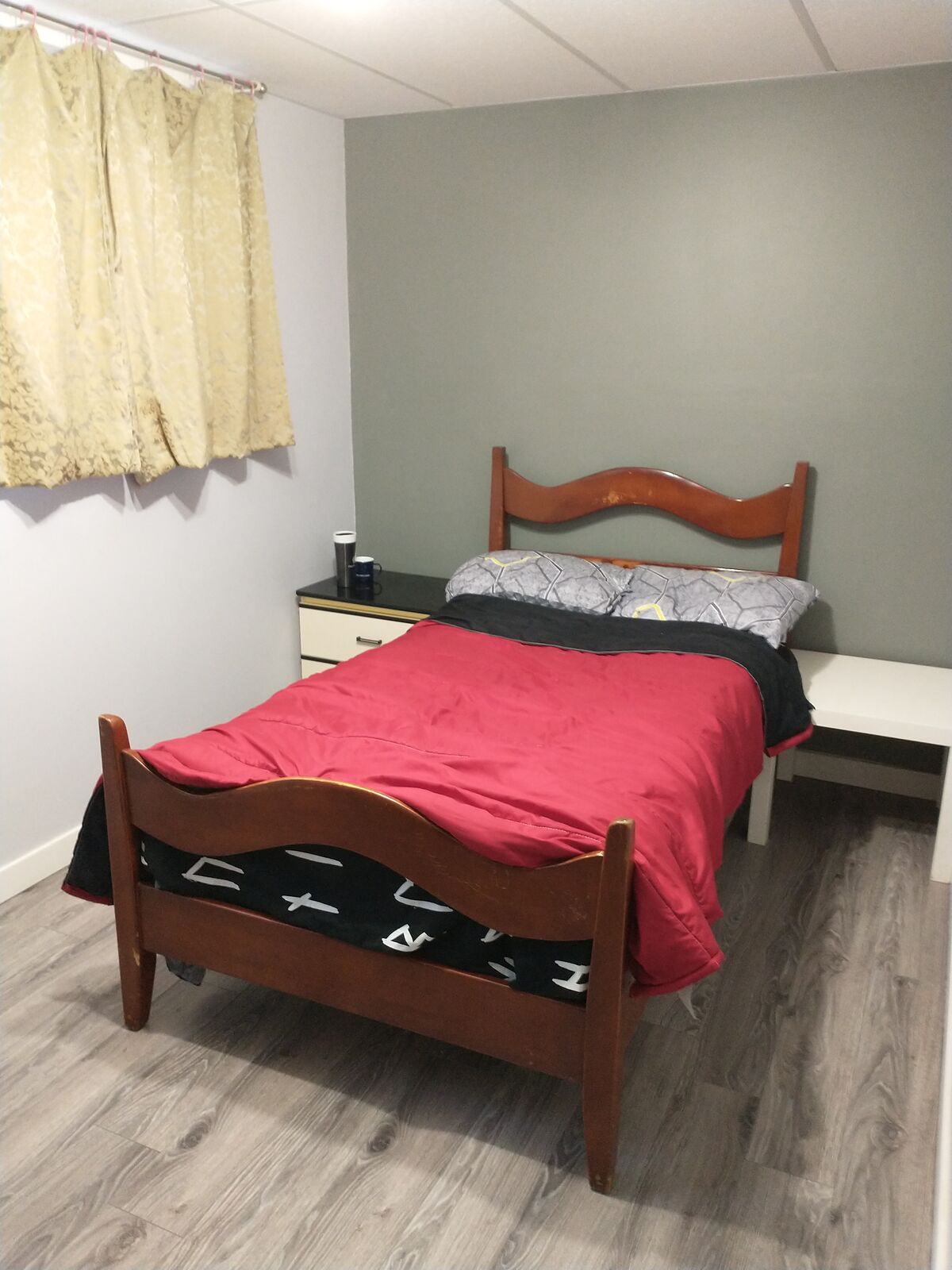 Calgary 1 bedroom Room For Rent for rent. Property photo: 303845-1