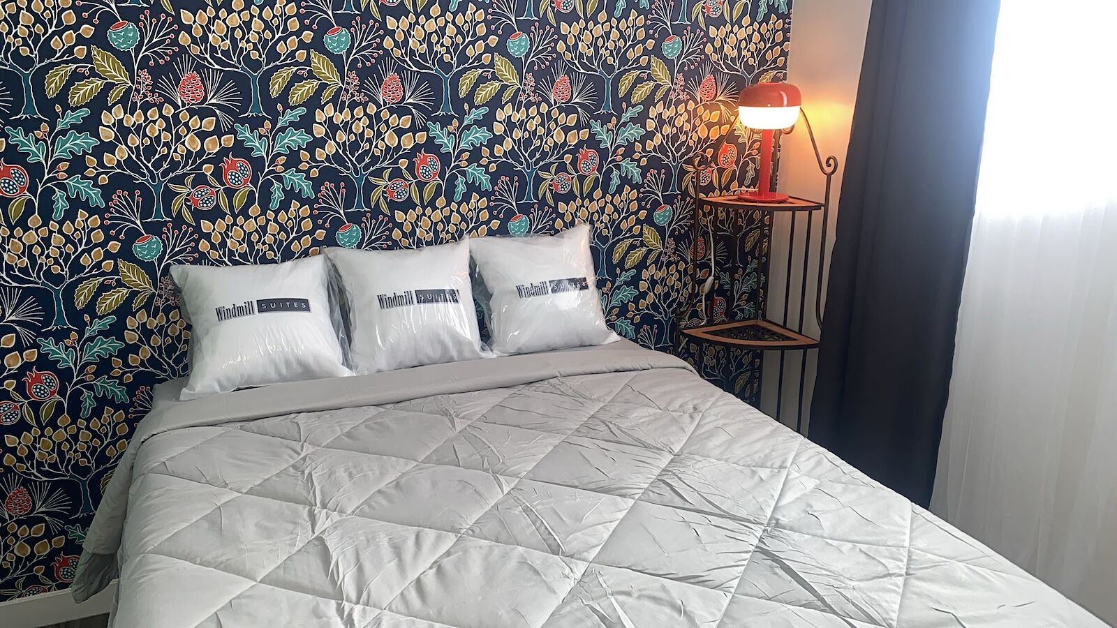 Edmonton bachelor bedrooms Apartment for rent. Property photo: 305121-1